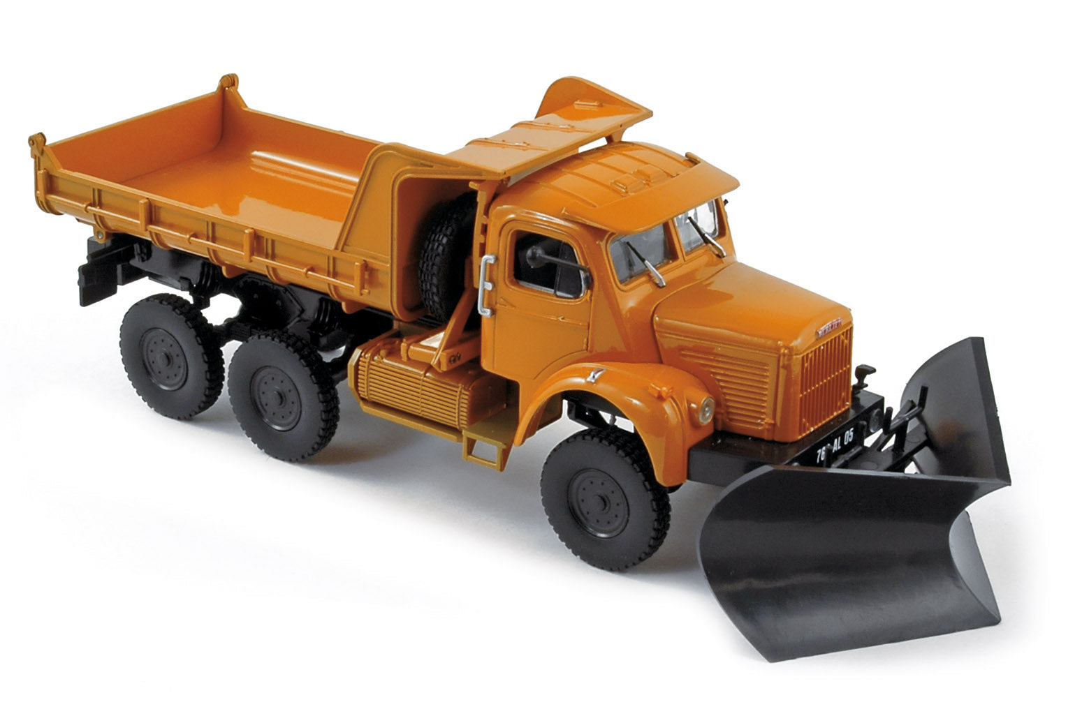 Bonjour je vend ce semi remorque berliet tlm transport esso neuf en boîte marque norev 1/43 vendu 90e + frais d'envois Bonjour je vend ce semi remorque berliet tlm transport esso neuf en boîte marque norev 1/43 vendu 90e + frais d'envois