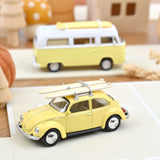 VW Beetle 1303 1973 Pastellgelb mit Surfbrettern Jet-car 1:43