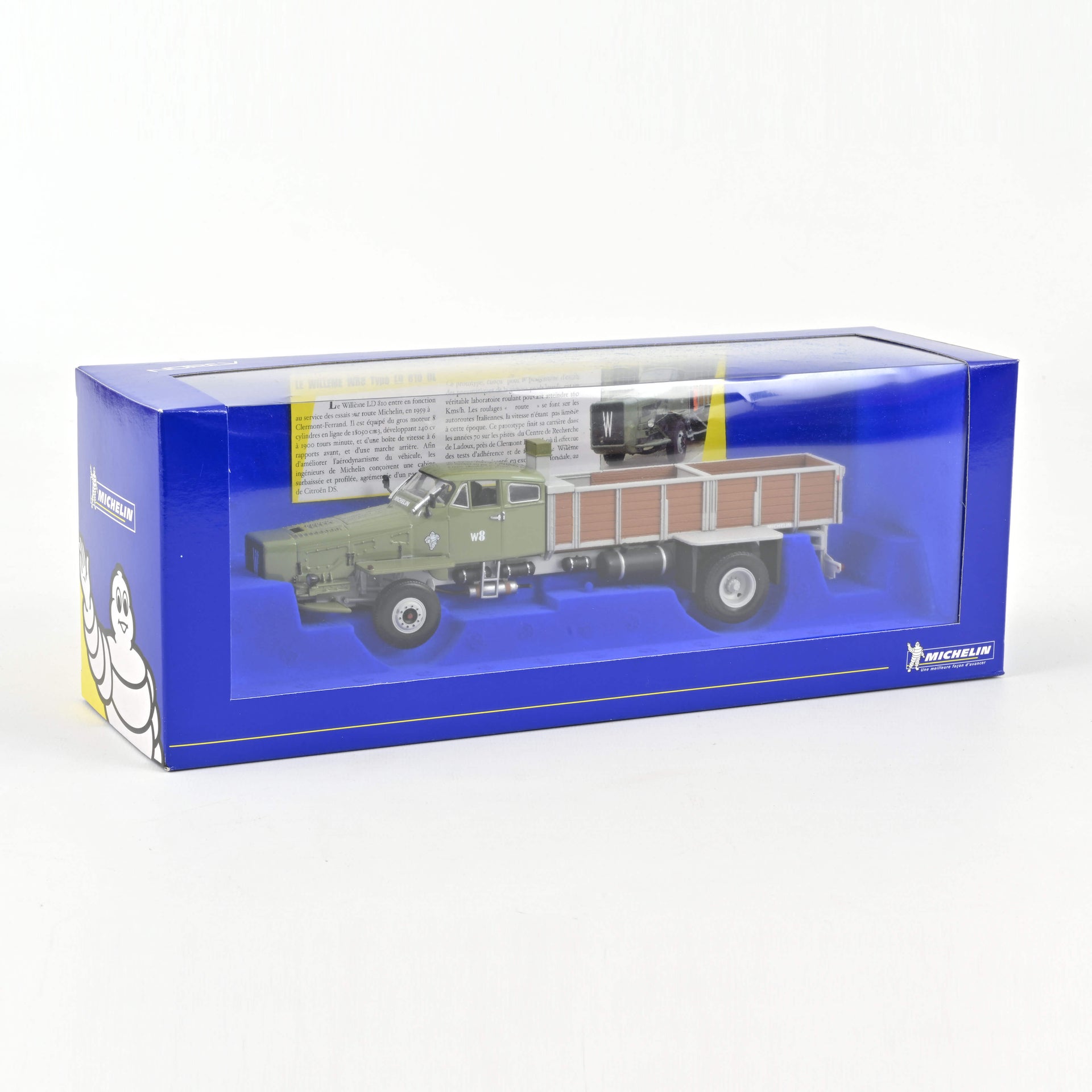 CAMION WILLEME WR8 MICHELIN AU 1/43e par NOREV