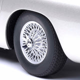 Aston Martin DB5 "James Bond - Goldfinger" Silber 1:18