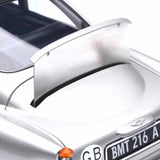 Aston Martin DB5 "James Bond - Goldfinger" Silber 1:18