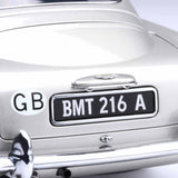 Aston Martin DB5 "James Bond - Goldfinger" Silber 1:18