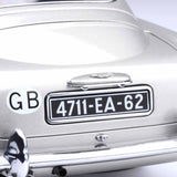 Aston Martin DB5 "James Bond - Goldfinger" Silber 1:18