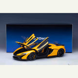 McLaren P1 2013 Volcano Yellow / Étriers Jaunes / Intérieur Noir 1/18