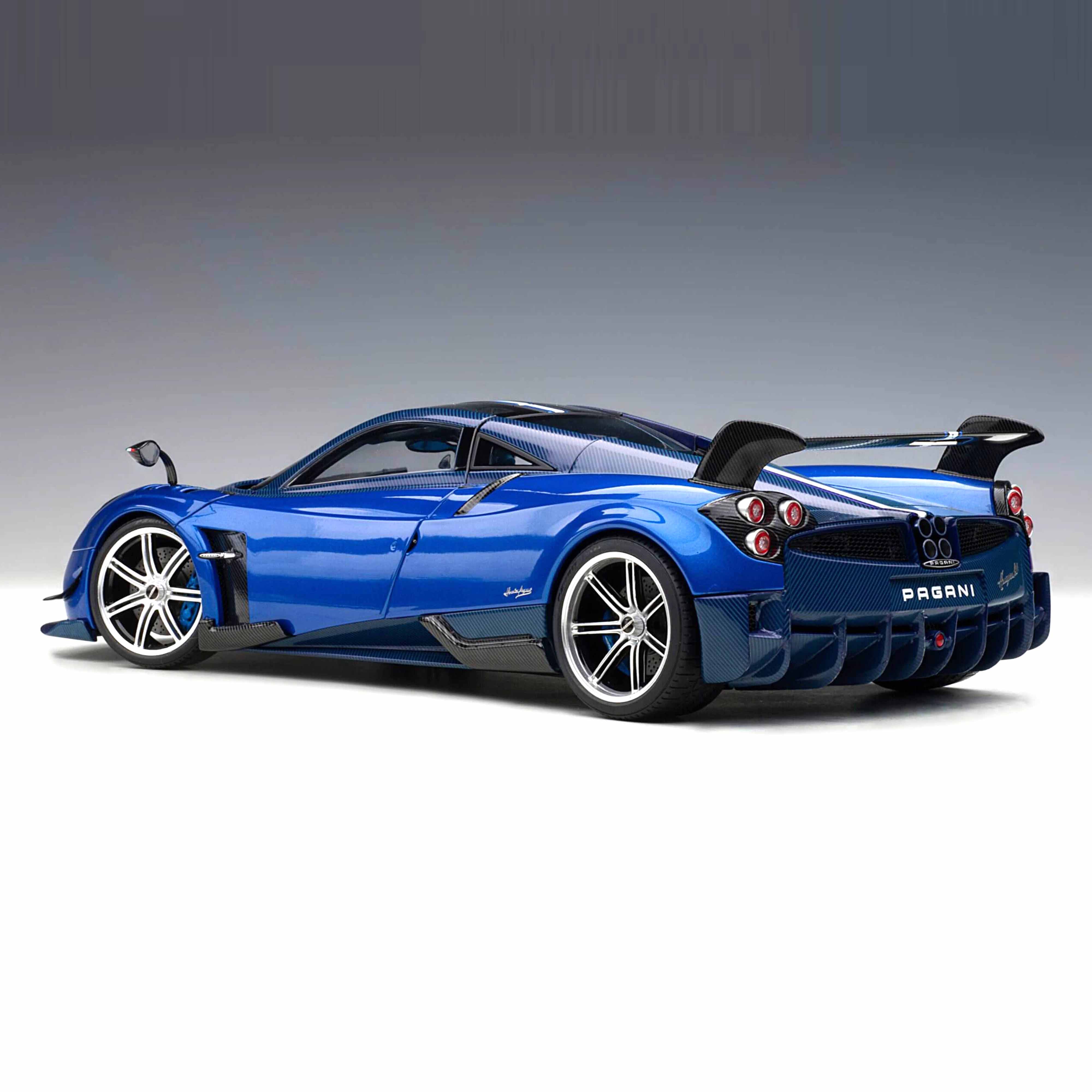 Look Smart - 1:18 - Pagani huayra BC - modèle série limitée Look Smart - 1:18 - Pagani huayra BC - modèle série limitée