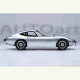 Toyota 2000GT Silber 1967 1:18