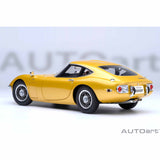 Toyota 2000GT 1967 Gold 1:18