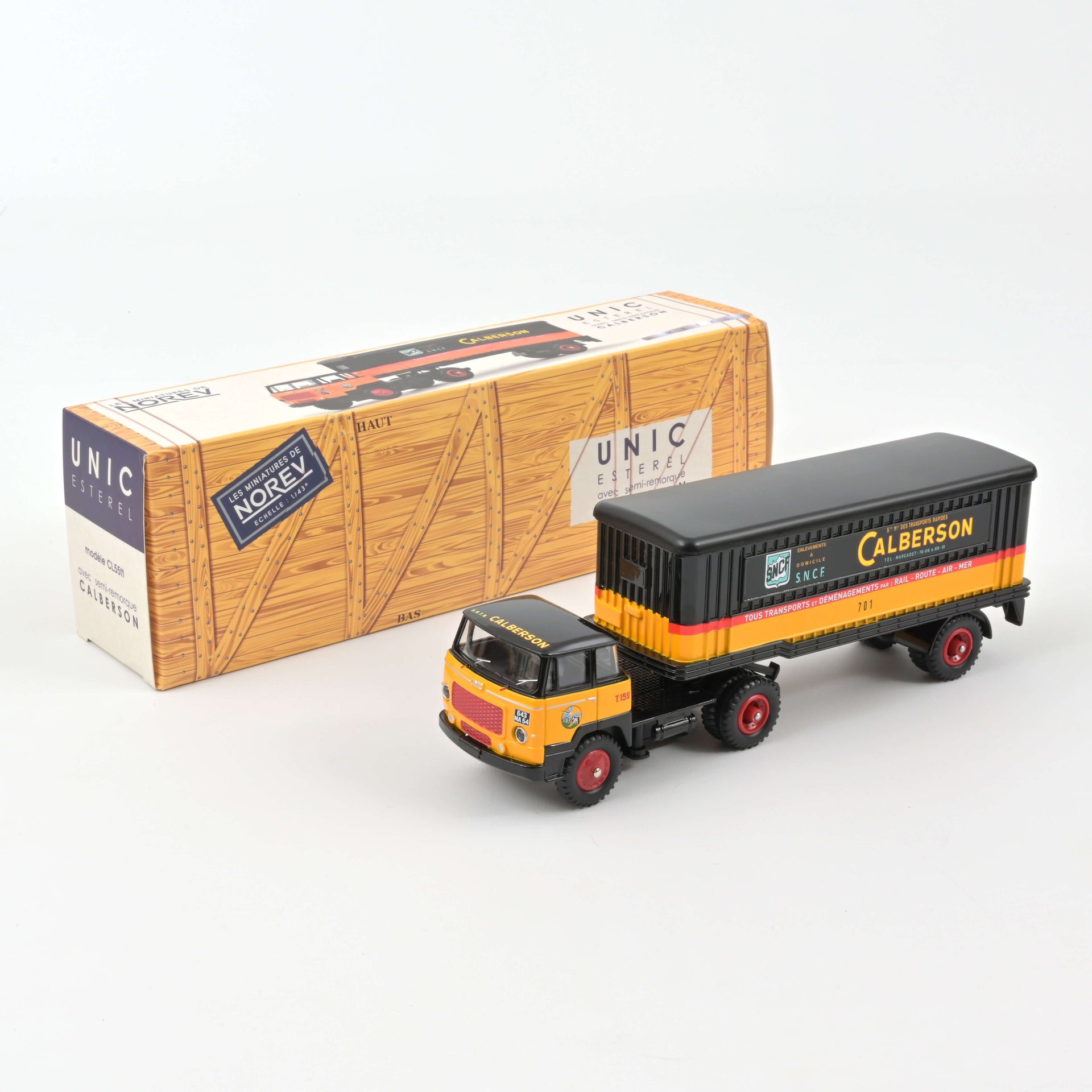 Panhard Tracteur et Semi-Remorque Bachee Calberson1:43 - Traffic Panhard Tracteur et Semi-Remorque Bachee Calberson1:43 - Traffic