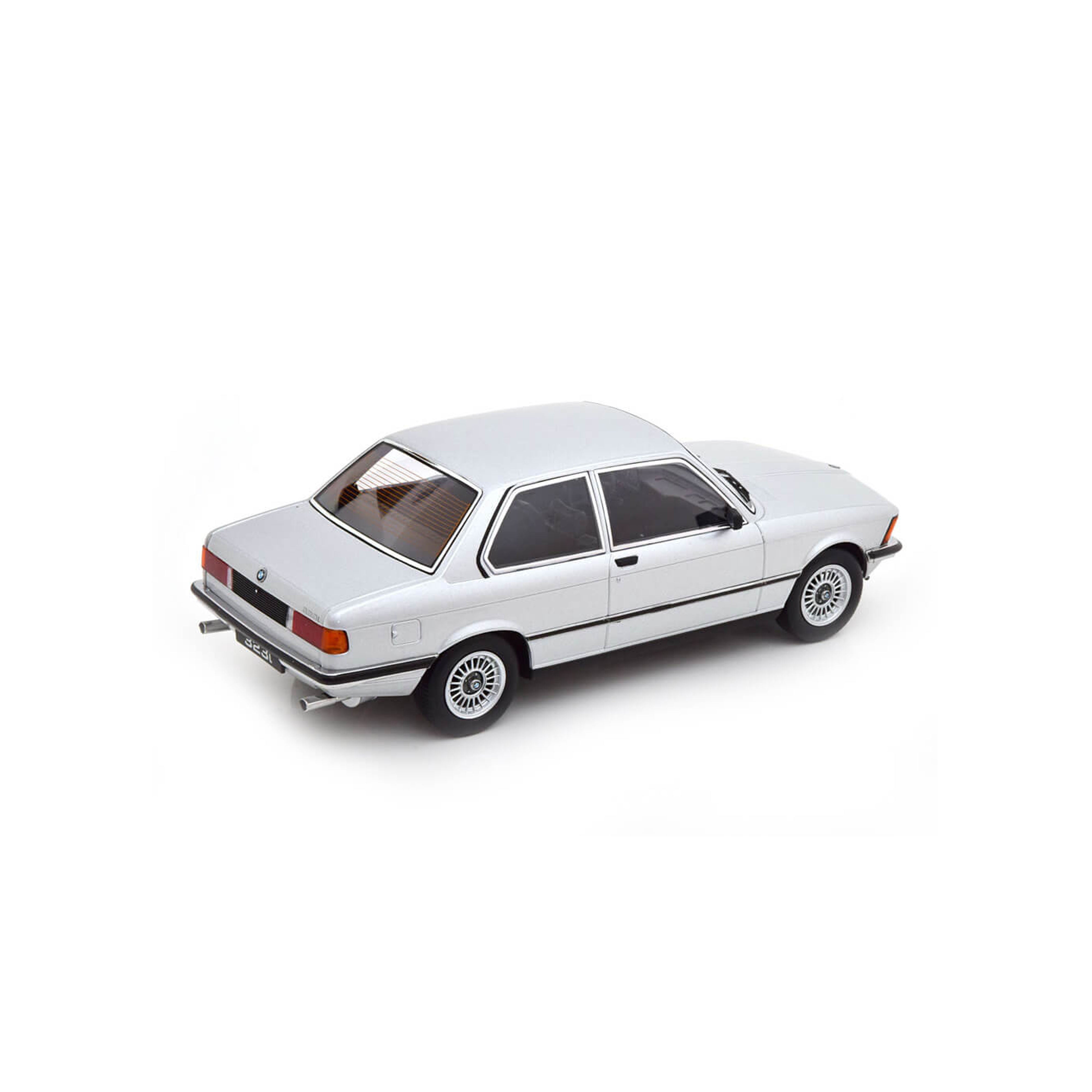 AUTOart 1/18 BMW 323i ホワイト 1:18 BMW E21 323i 1977, Alpine white - Autoart Millenium