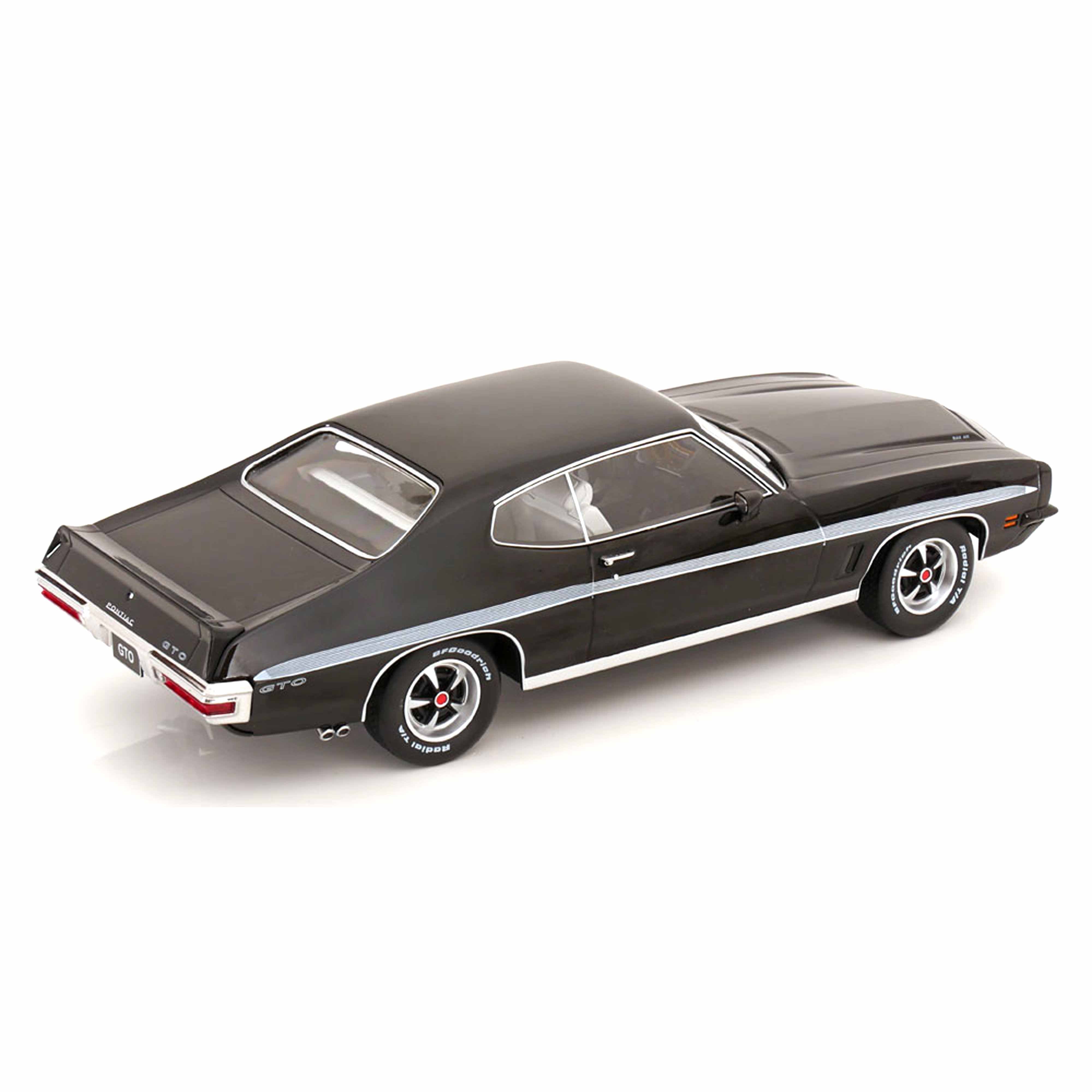 Peugeot 504 Coupé 1972 - 1:18 - Norev Peugeot 504 Coupé 1972 - 1:18 - Norev