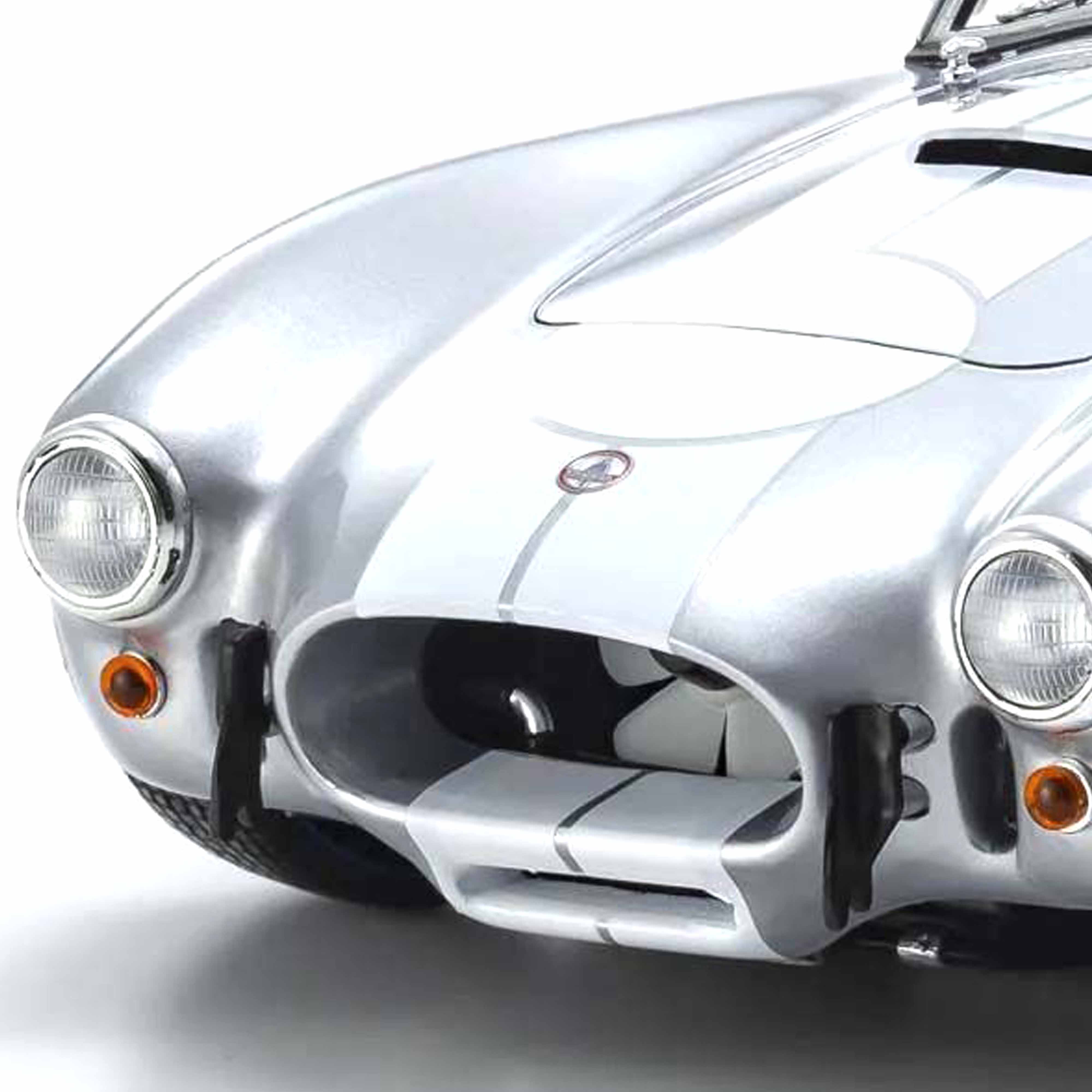 Shelby Cobra 427 S/C Silver/White 1:18 – Norev