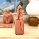 Terrakotta-Statuette Amélie Frau