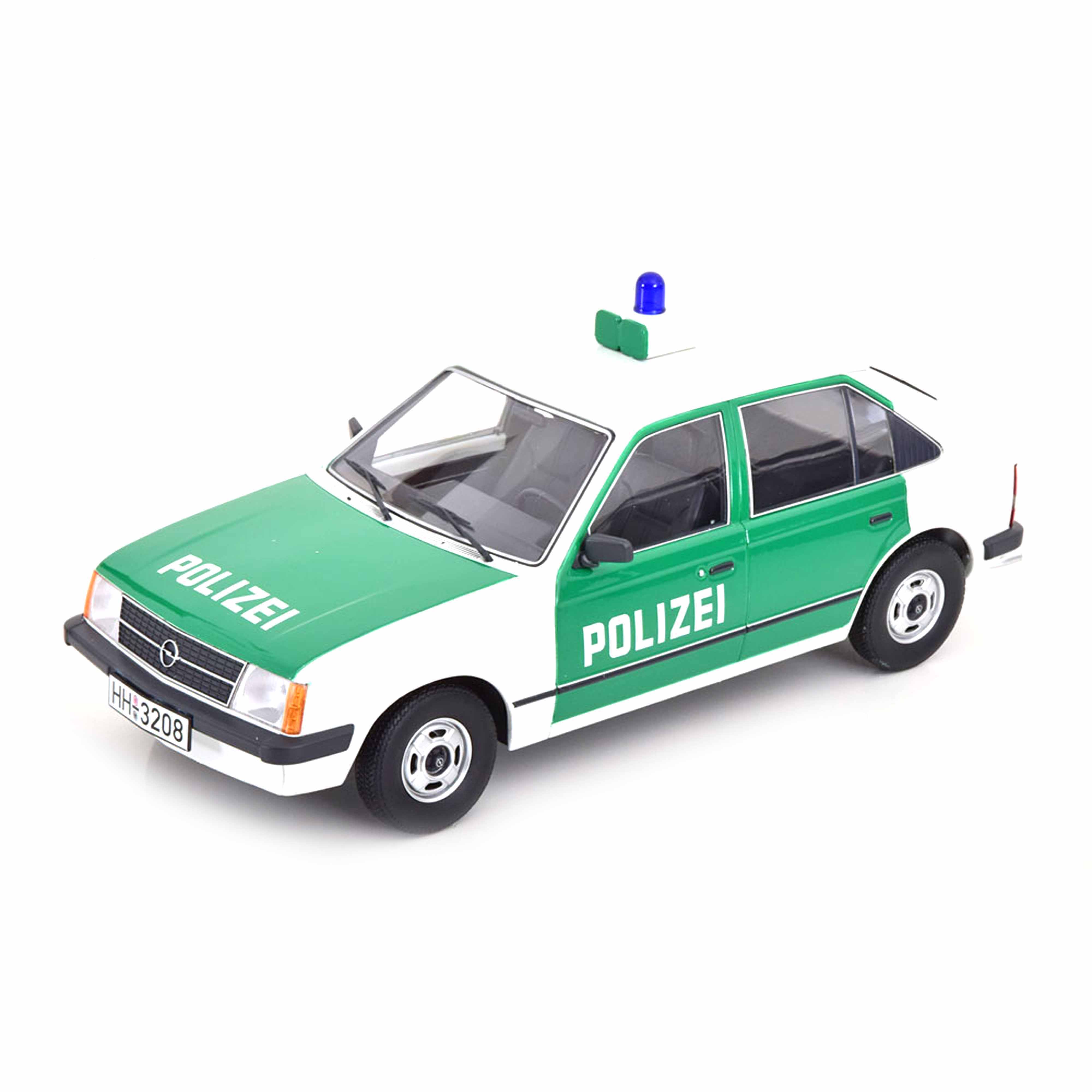 Miniature montée - IXO - Opel Kadett B Coupé Rallye 1966 - Blanc Miniature montée - IXO - Opel Kadett B Coupé Rallye 1966 - Blanc